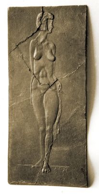 Akt mit Tuch (Bronze, Relief h 25 cm, 1992)